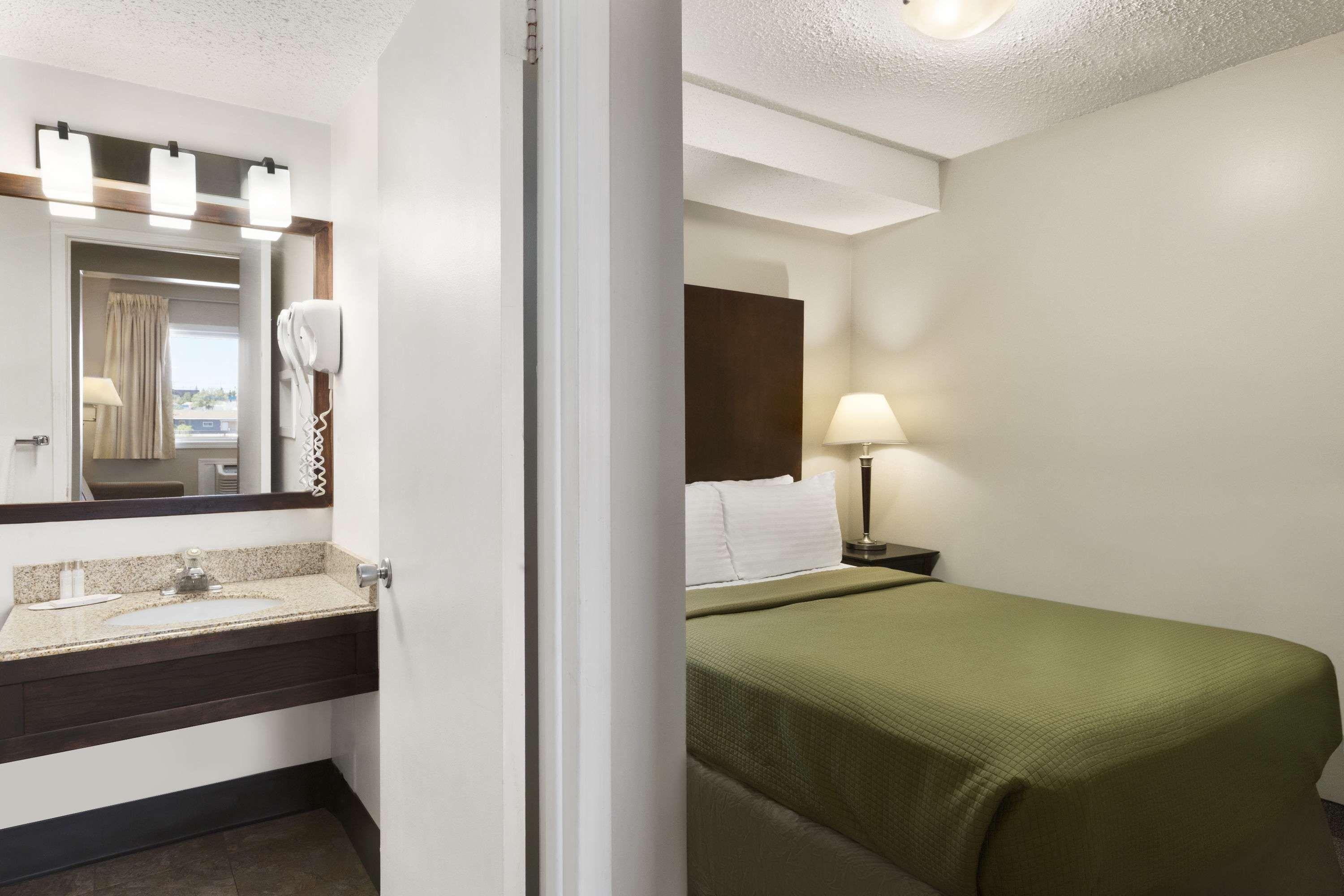 Thriftlodge Saskatoon Dış mekan fotoğraf
