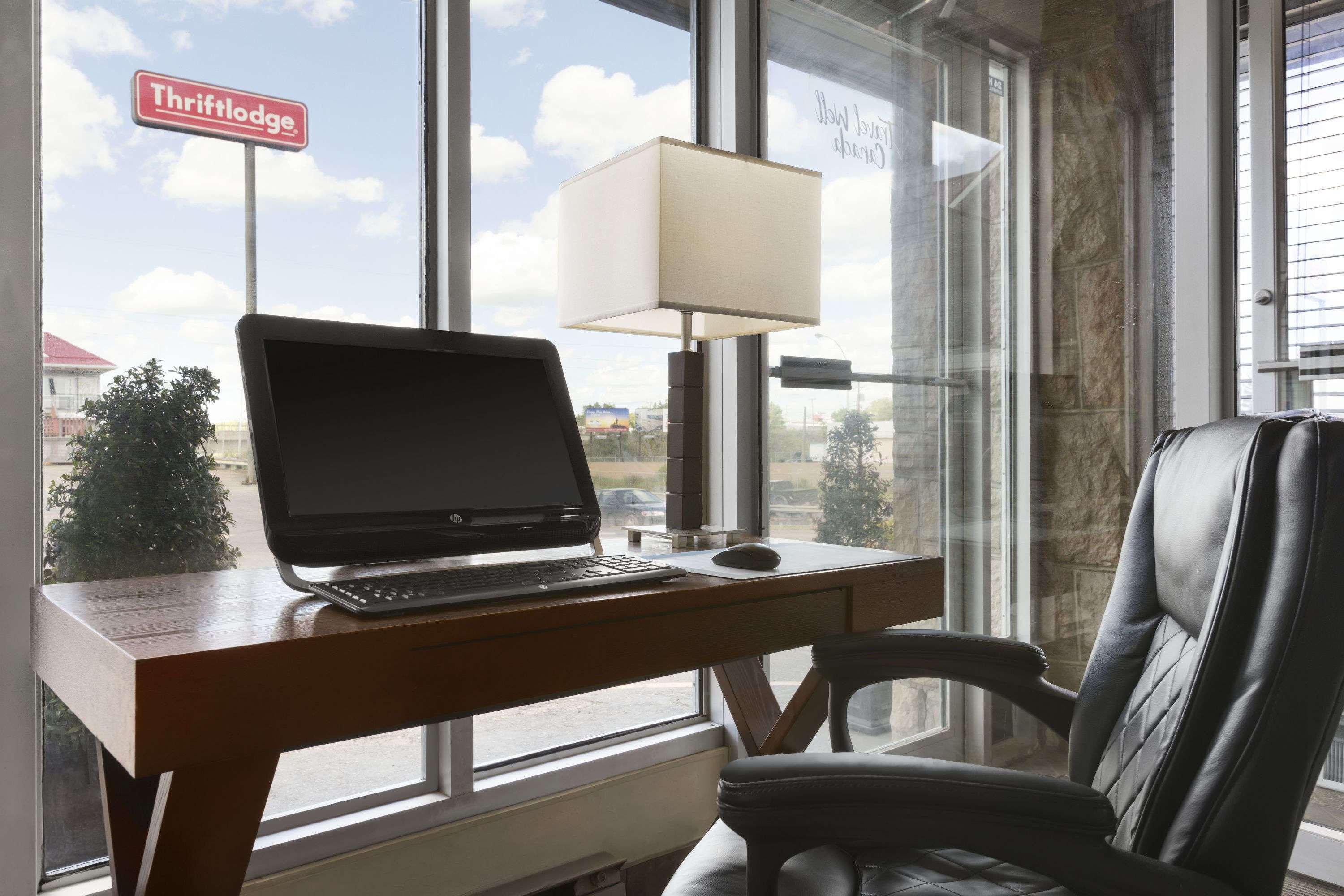 Thriftlodge Saskatoon Dış mekan fotoğraf