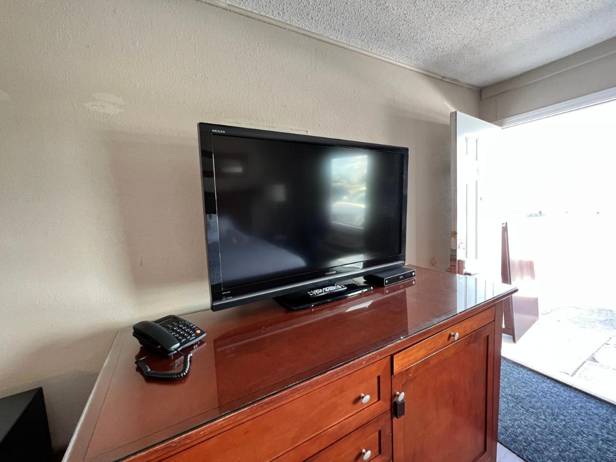 Thriftlodge Saskatoon Dış mekan fotoğraf