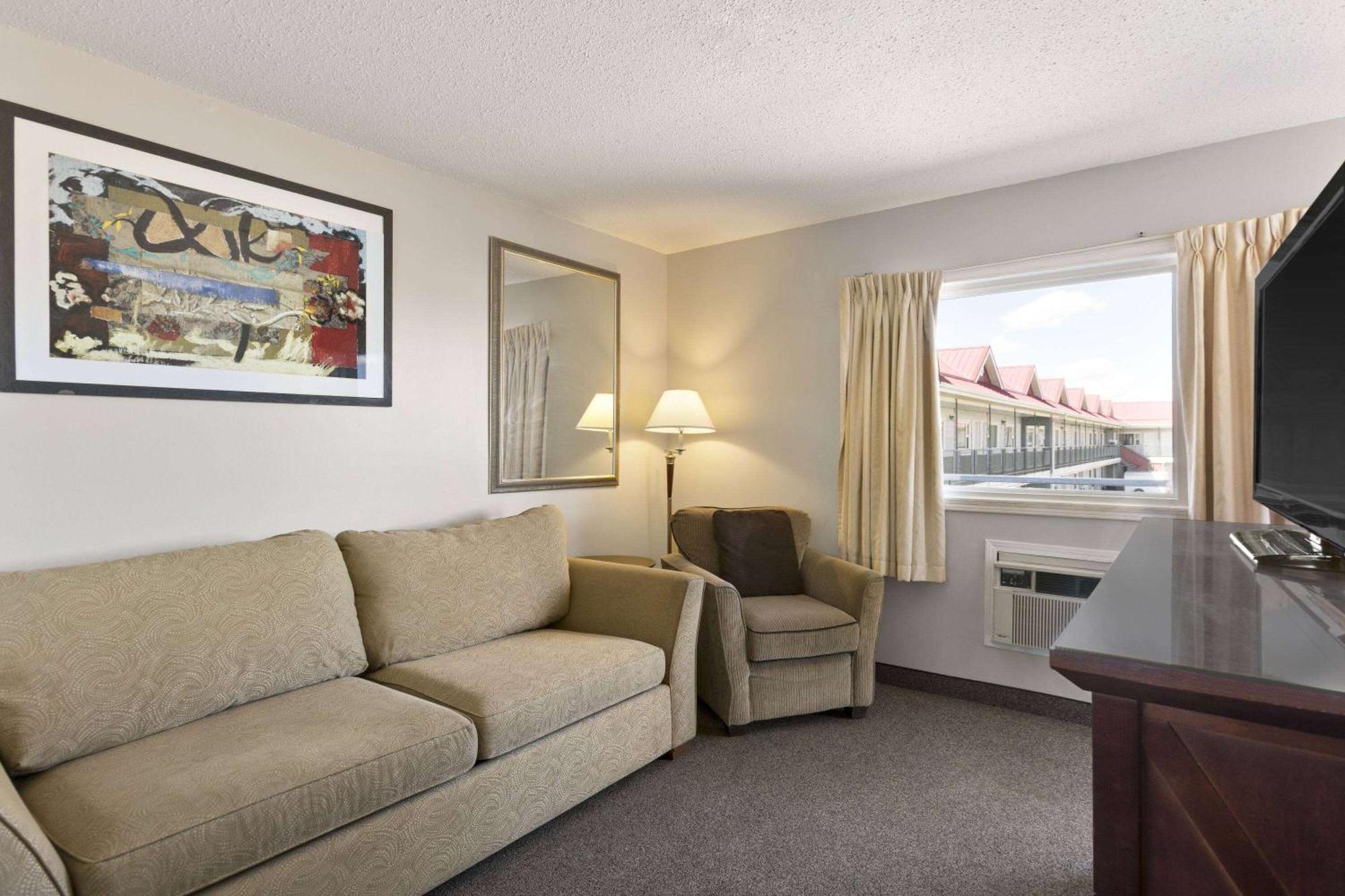 Thriftlodge Saskatoon Dış mekan fotoğraf